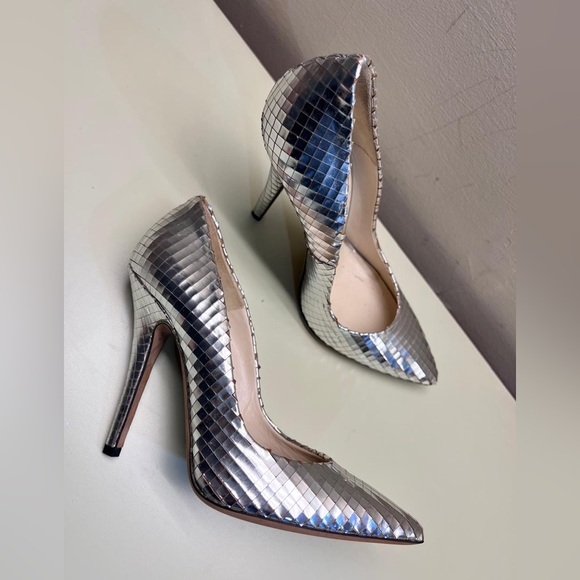 Made in Italy EMMA VIANI Silver Stiletto Heels with Chevron Pattern - Picture 1 of 7